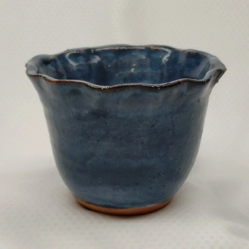 Studio Pottery Planter Blue Glaze Scalloped Edge Footed Hand Thrown Signed 5-In